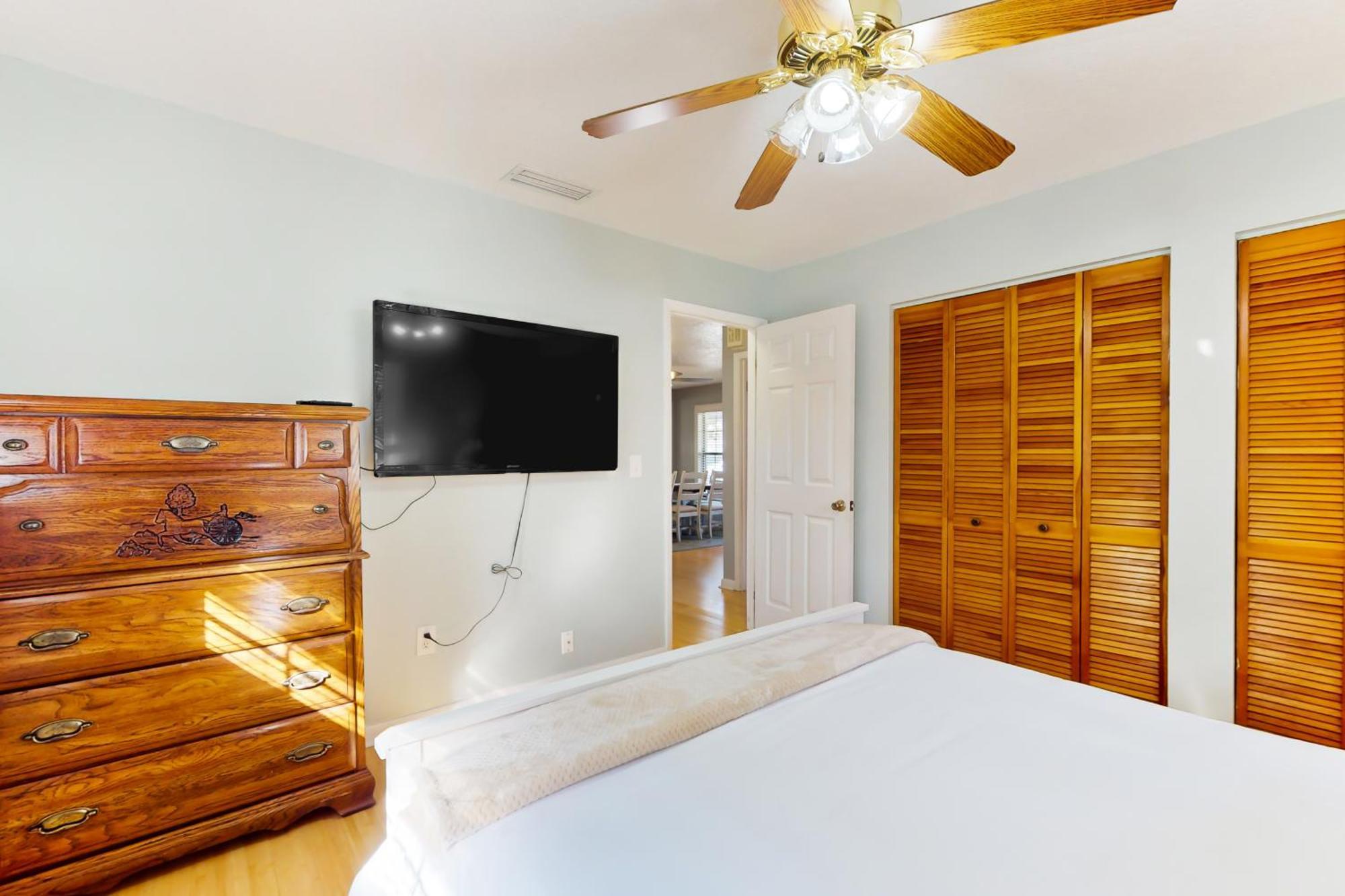 Sunset Breeze Villa Butler Beach Екстериор снимка