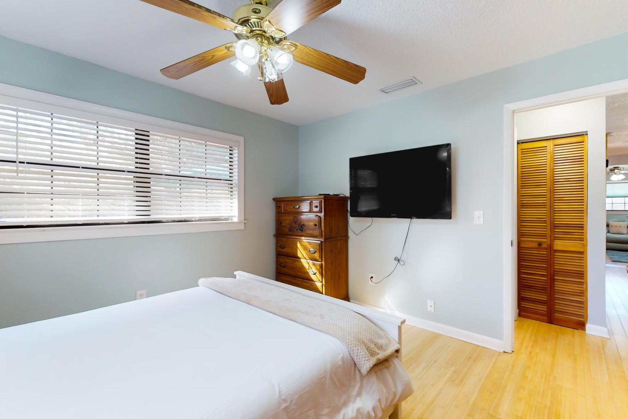 Sunset Breeze Villa Butler Beach Екстериор снимка