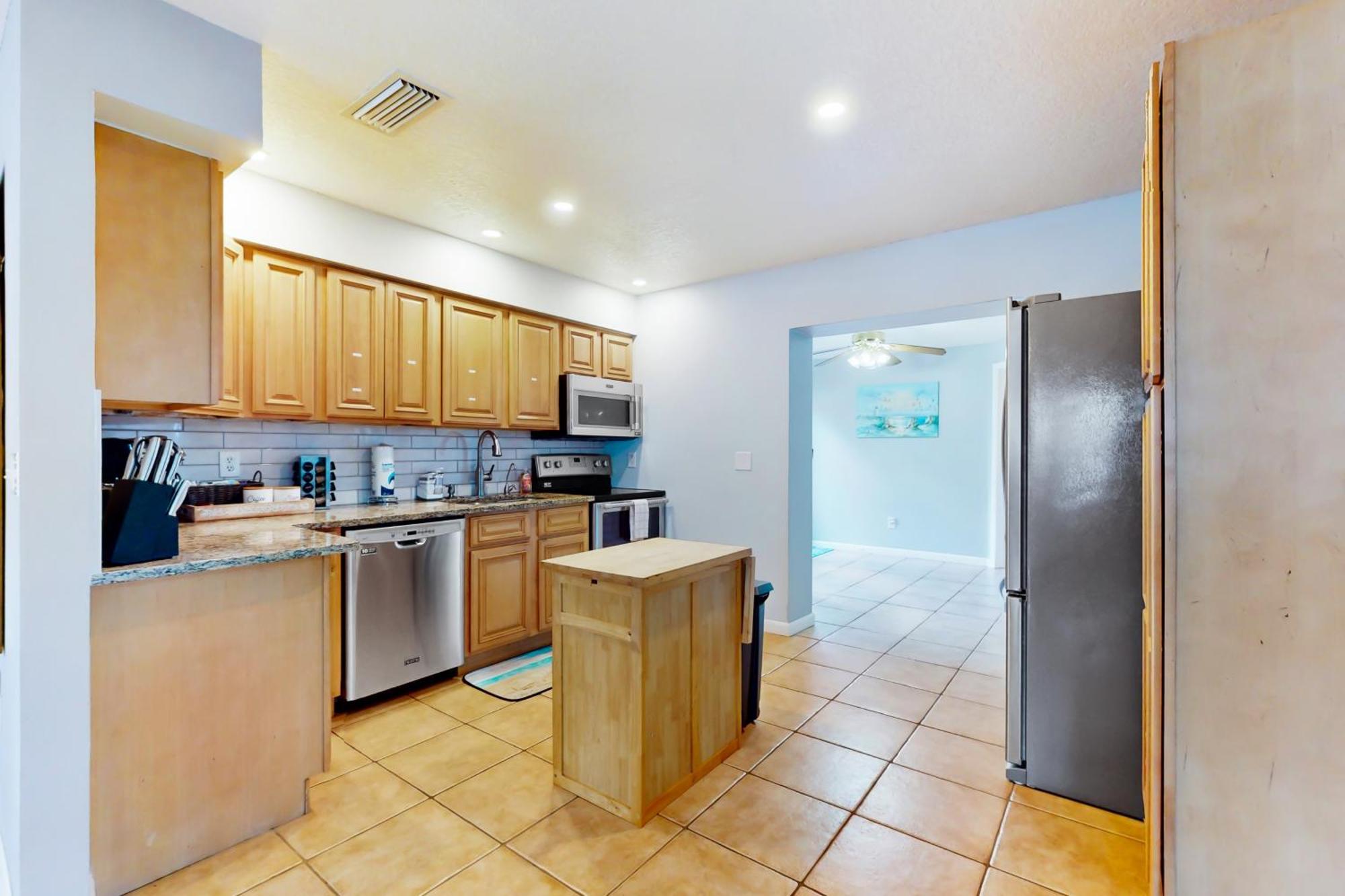 Sunset Breeze Villa Butler Beach Екстериор снимка